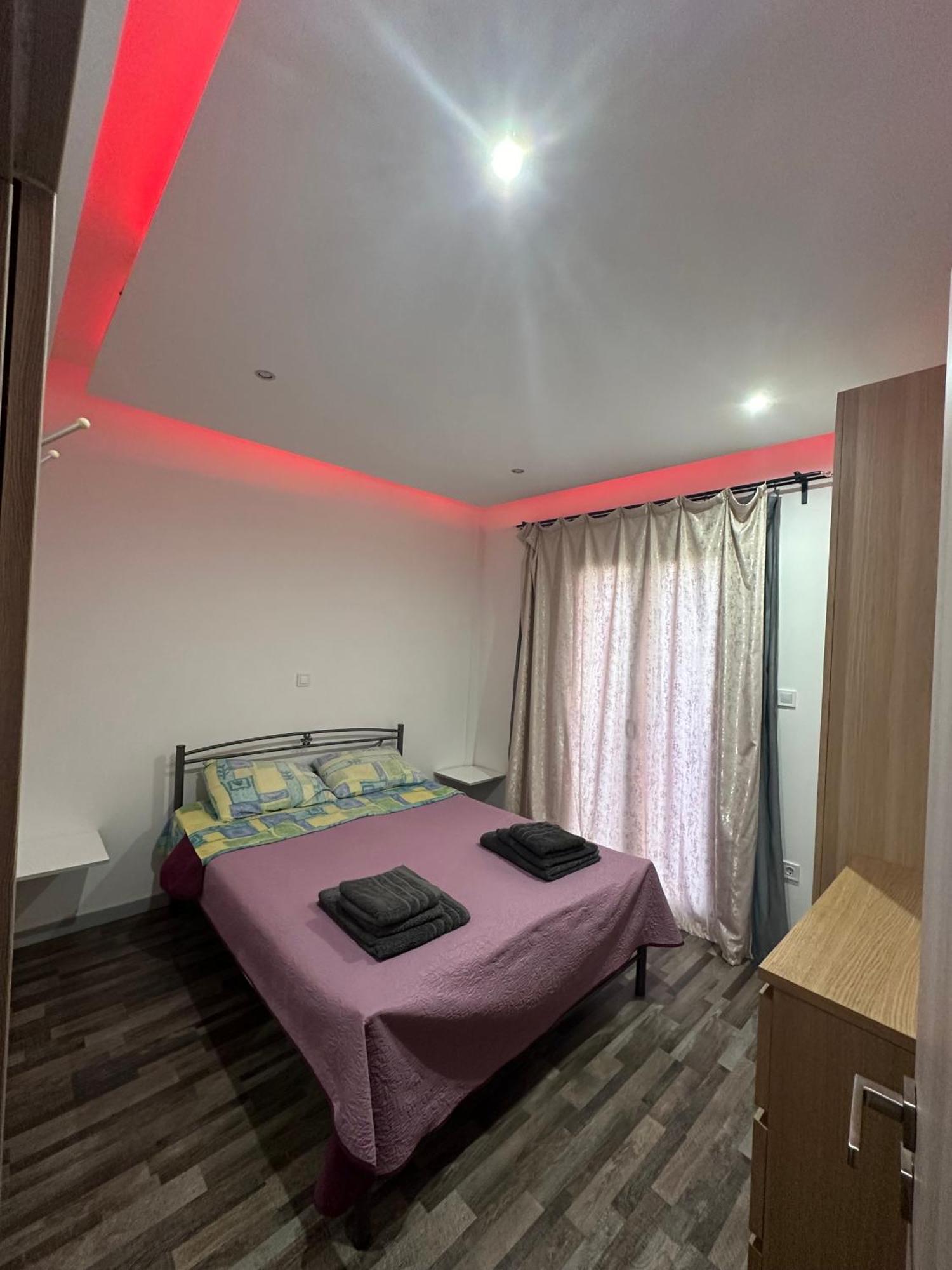 Apartment Center Piraeus Location Kastella Passalimani Port エクステリア 写真